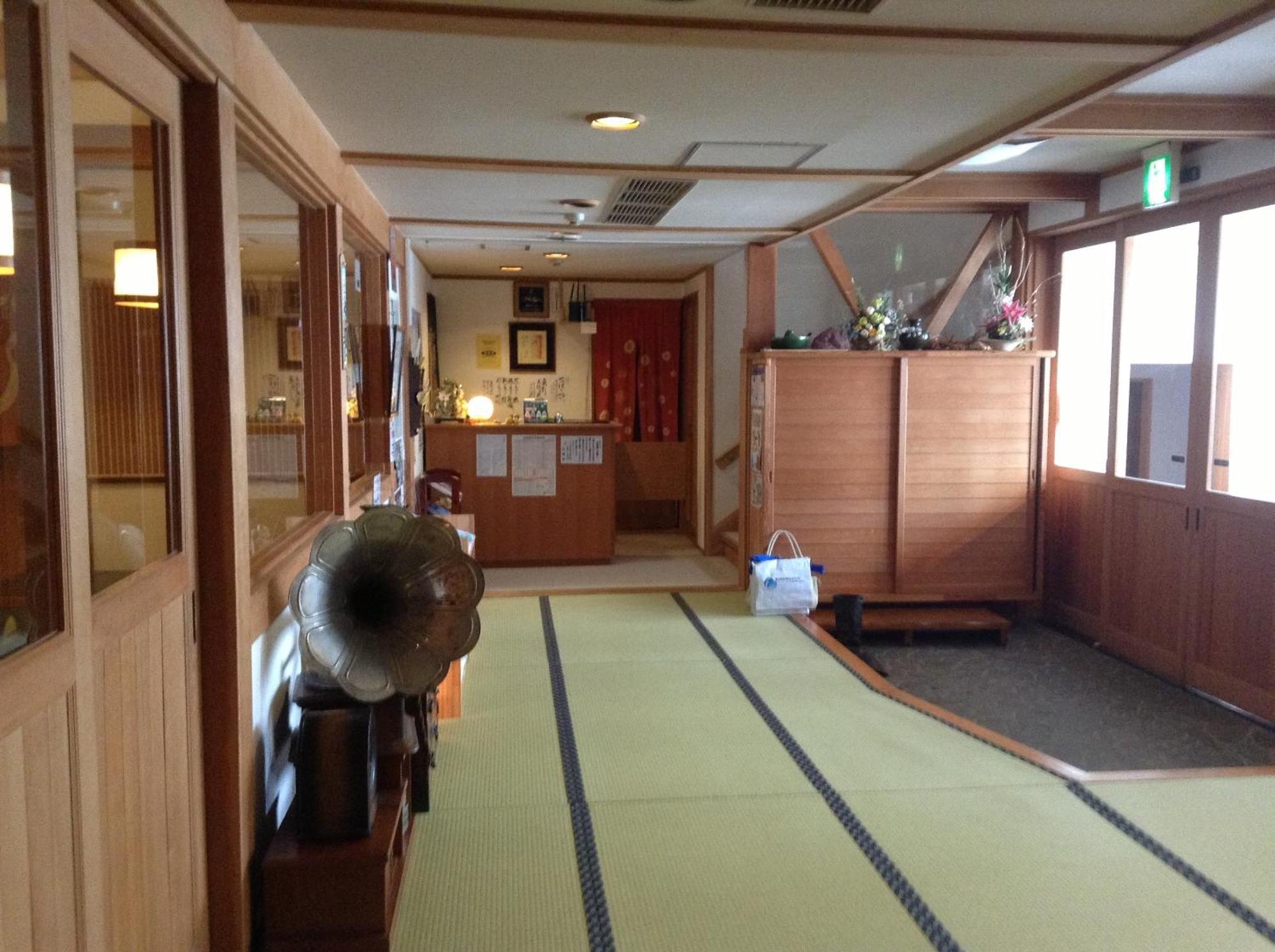 Minamiya 山とねこと遊ぶ宿 みなみ家 Hakuba Ngoại thất bức ảnh